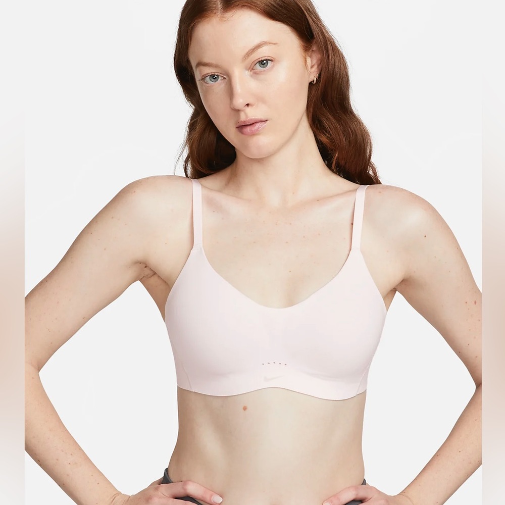 Nike Alate Minimalist Women's Light-Support Padded Sports Bra